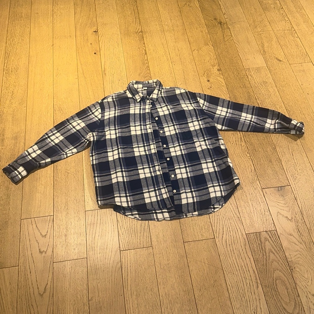 Women’s Old Navy Flannel Shirt (size Large)